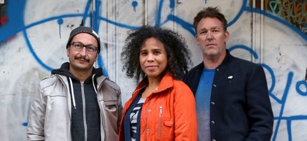 ZUCO 103 / SOCIEDADE RECREATIVA 