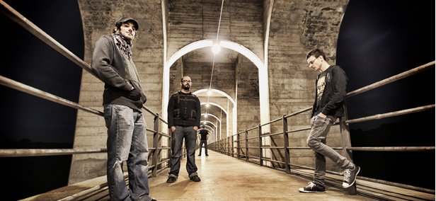  CORTEZ - MISS TRASH - DR. NO 