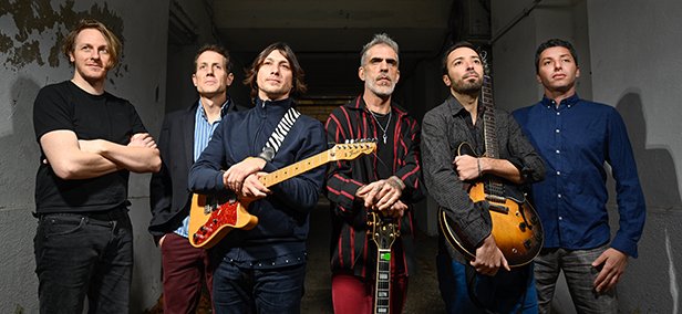 LES DOIGTS DE L'HOMME 